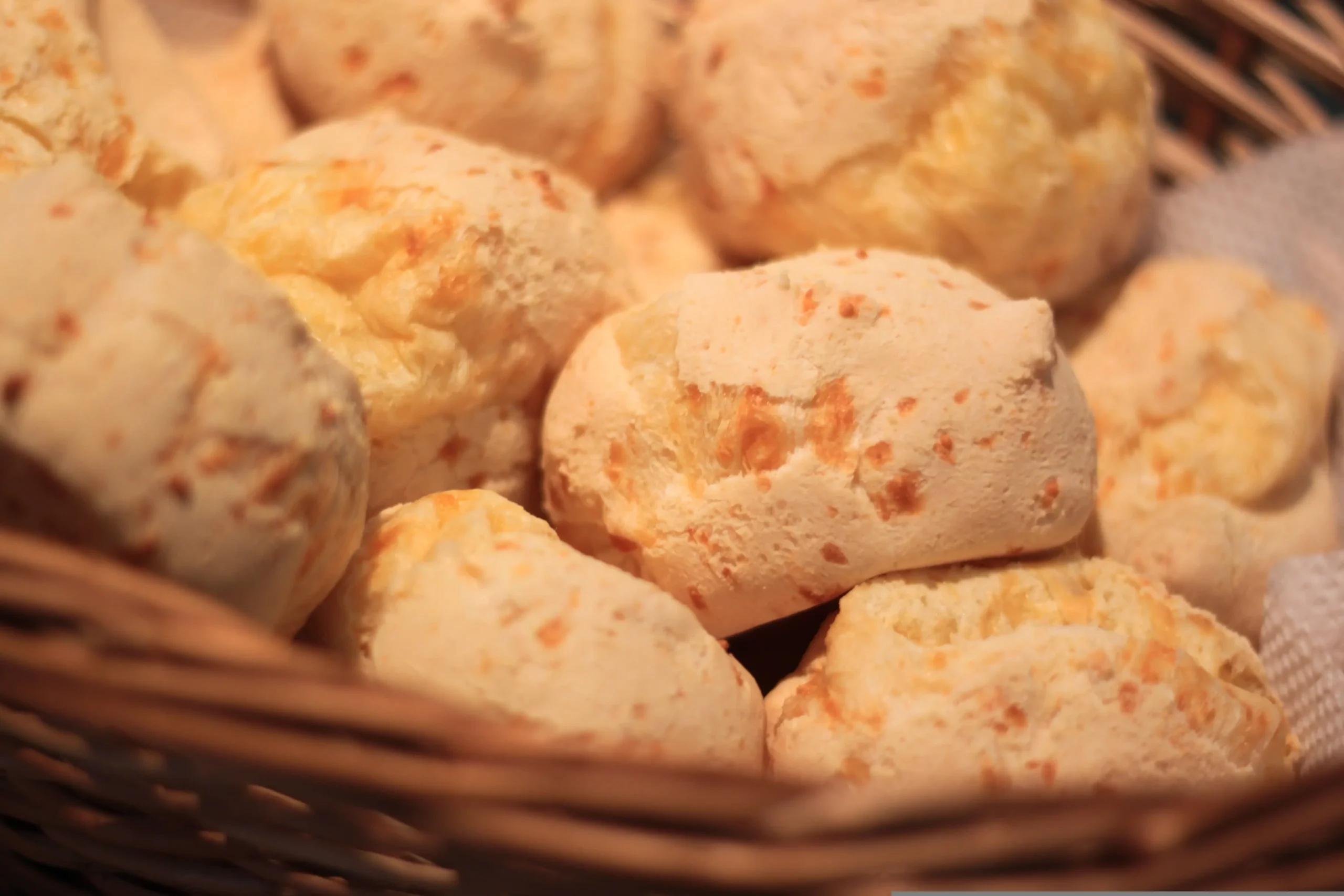 Pão de queijo mineiro